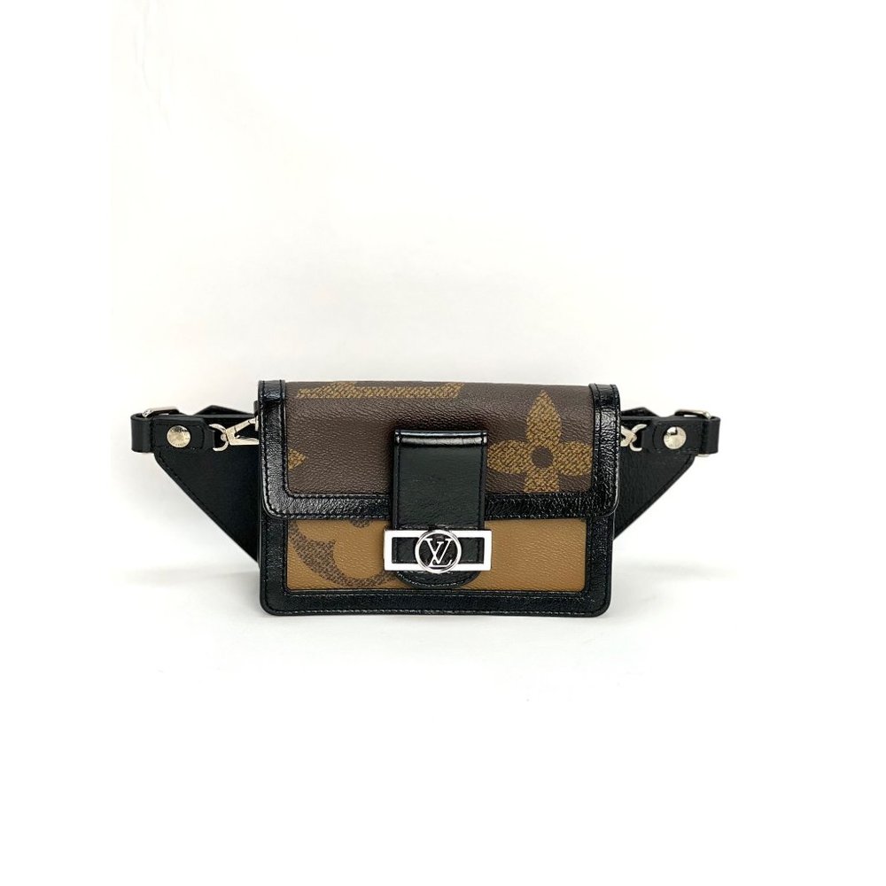 LOUIS VUITTON Reverse Giant Monogram Dauphine Bumbag Clutch